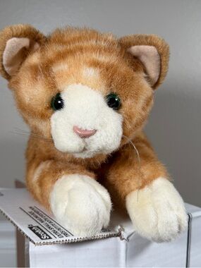 Vintage Russ Berrie DEMPSEY Laying Orange Tabby Striped 16” Cat Plush Toy